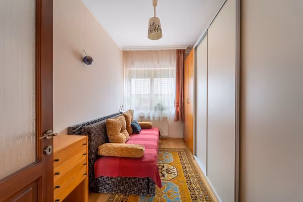 Csömörön, prémium kétgenerációs családi ház - Szoba - 10 m² nagyságú