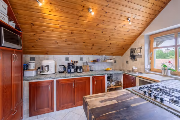 Csömörön, prémium kétgenerációs családi ház - Konyha - 7 m² nagyságú
